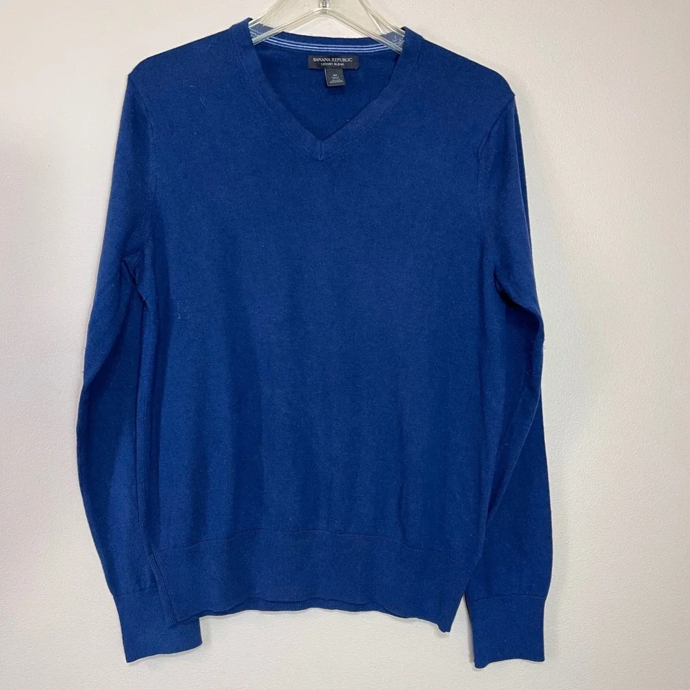 Banana Republic Luxury Blend V Neck Sweater Mens M Blue Silk Cashmere Cotton
